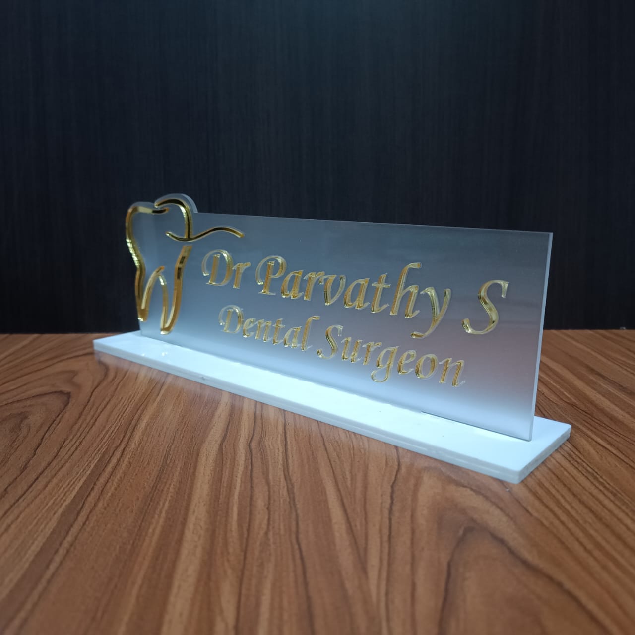 Dental Desktop Nameplate