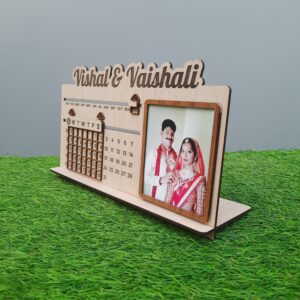 Customised Infinite calender Table Top with Picture And Name